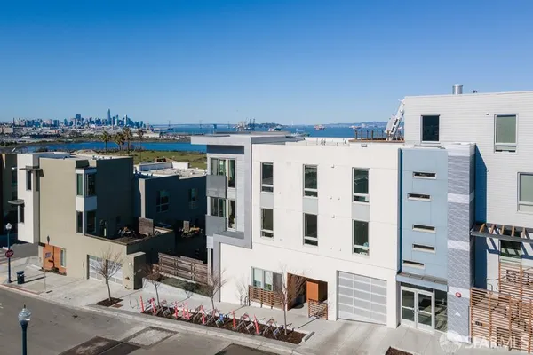$3,999 | 50 Jerrold Avenue, Unit 304, San Francisco, CA 94124