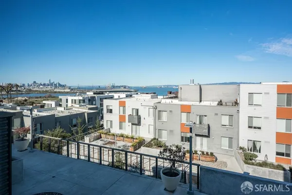 $3,999 | 50 Jerrold Avenue, Unit 304, San Francisco, CA 94124