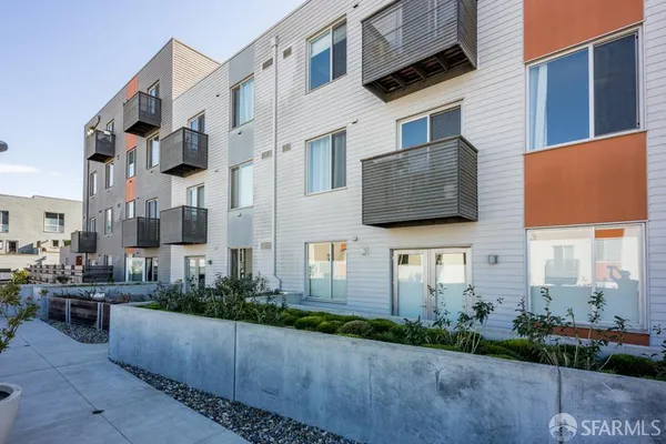 $3,999 | 50 Jerrold Avenue, Unit 304, San Francisco, CA 94124