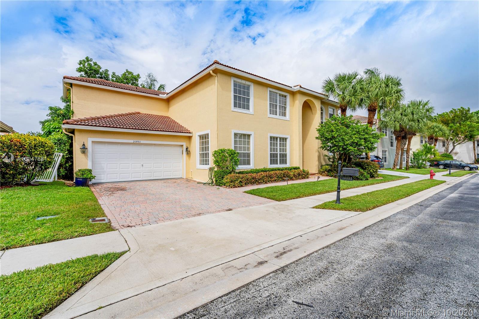 20892 Avenel Run Boca Raton, FL 33428 - Photo 2 of 40 Gallery Image 2