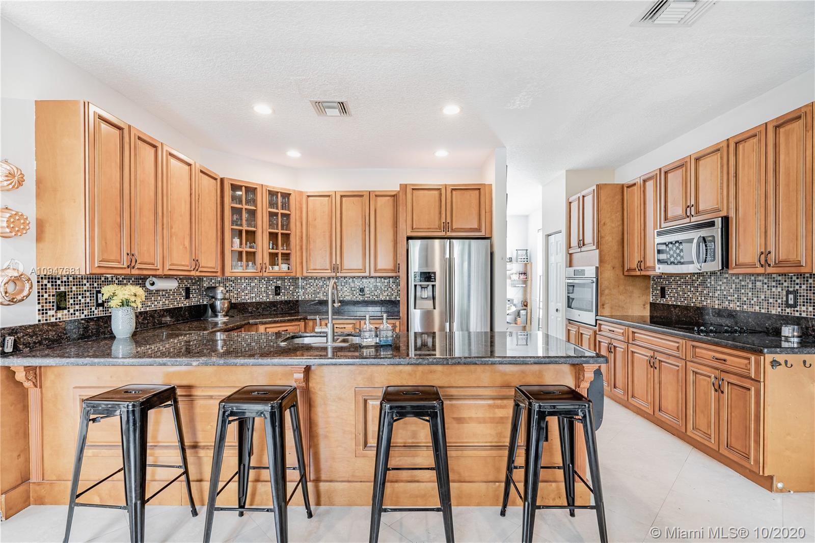 20892 Avenel Run Boca Raton, FL 33428 - Photo 4 of 40 Gallery Image 4
