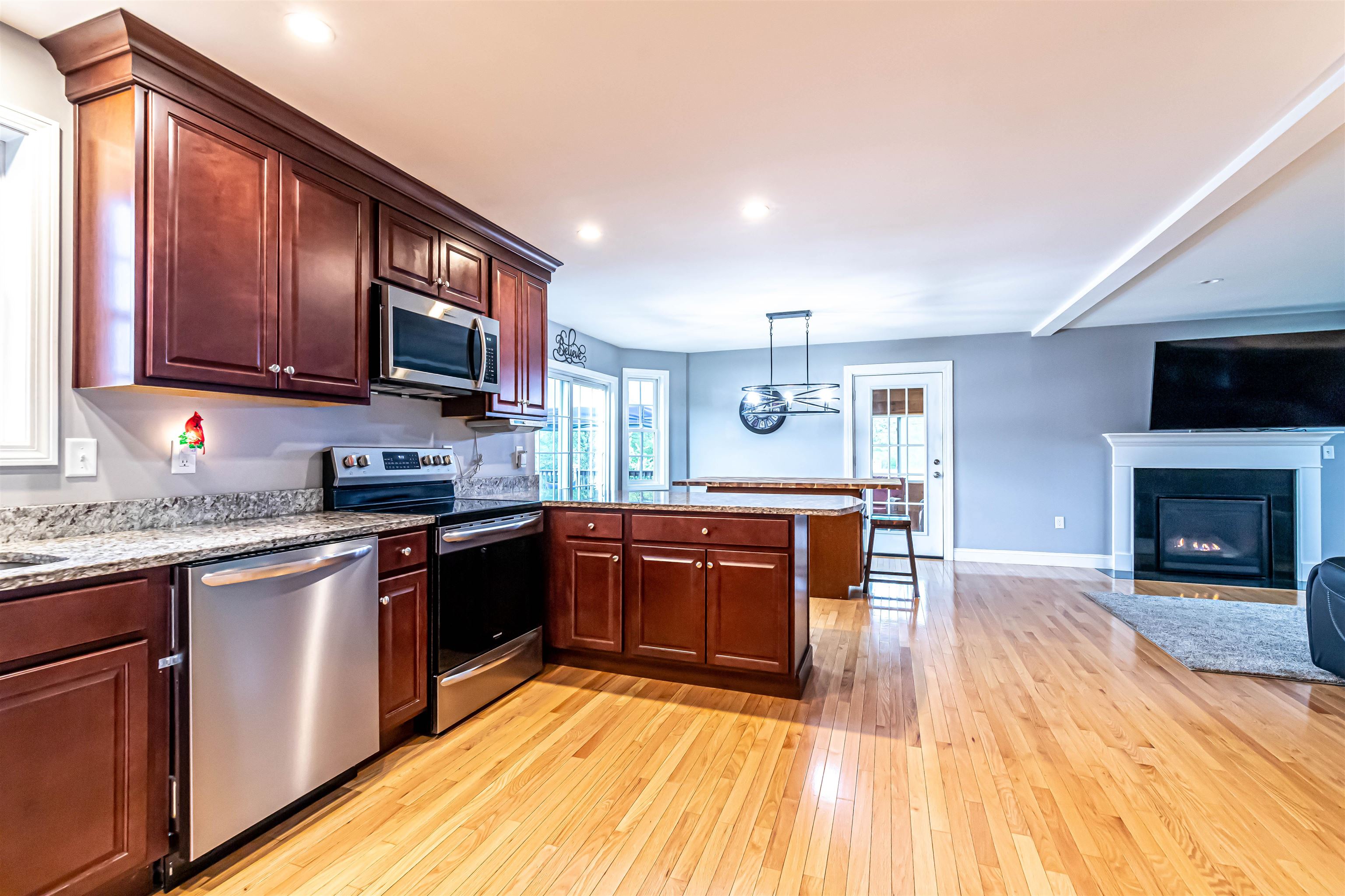 231 Sewalls Falls Road Concord, NH 03301 - Photo 7 of 40