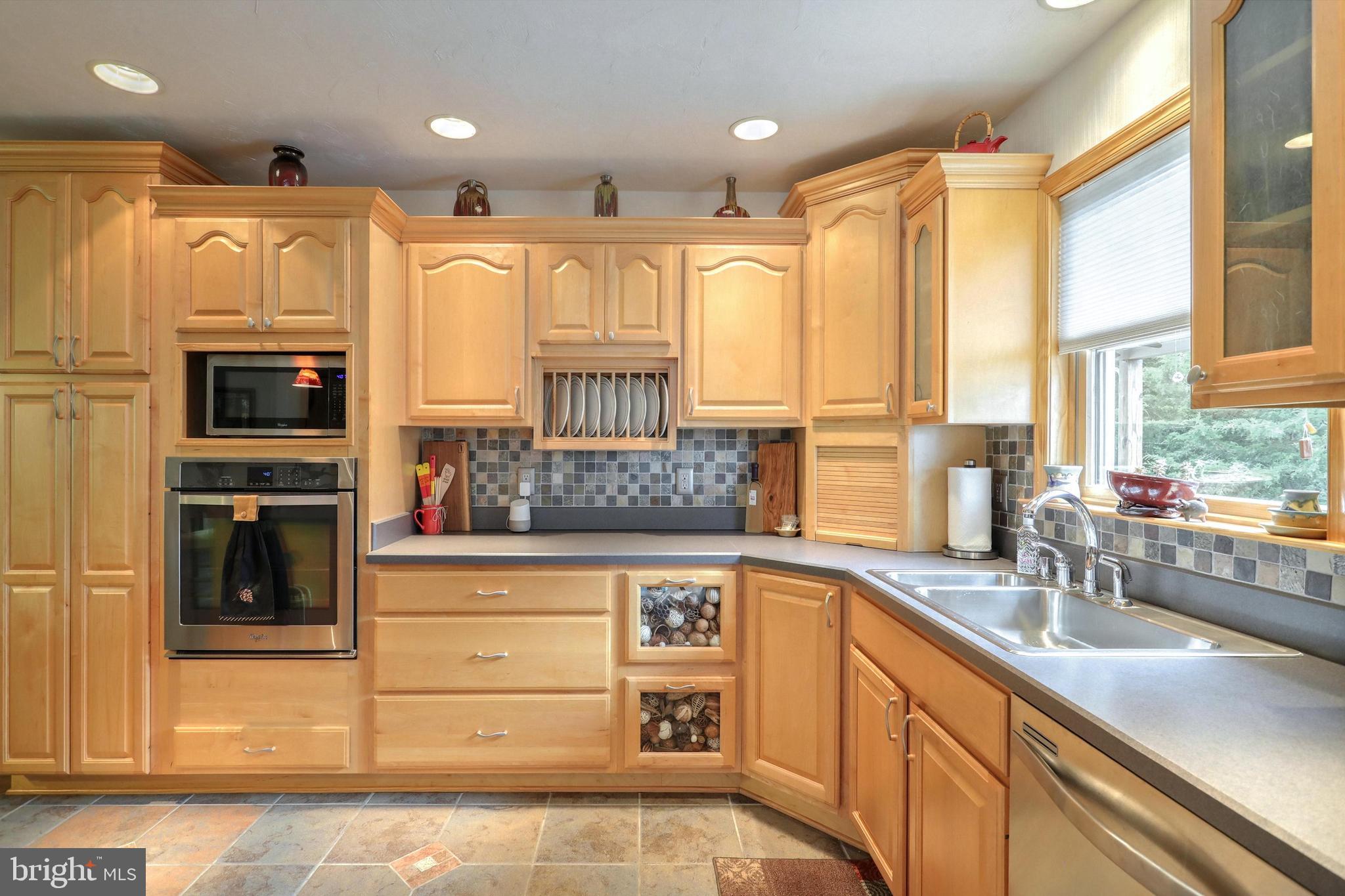 6310 Bull Road Dover, PA 17315 - Photo 11 of 41