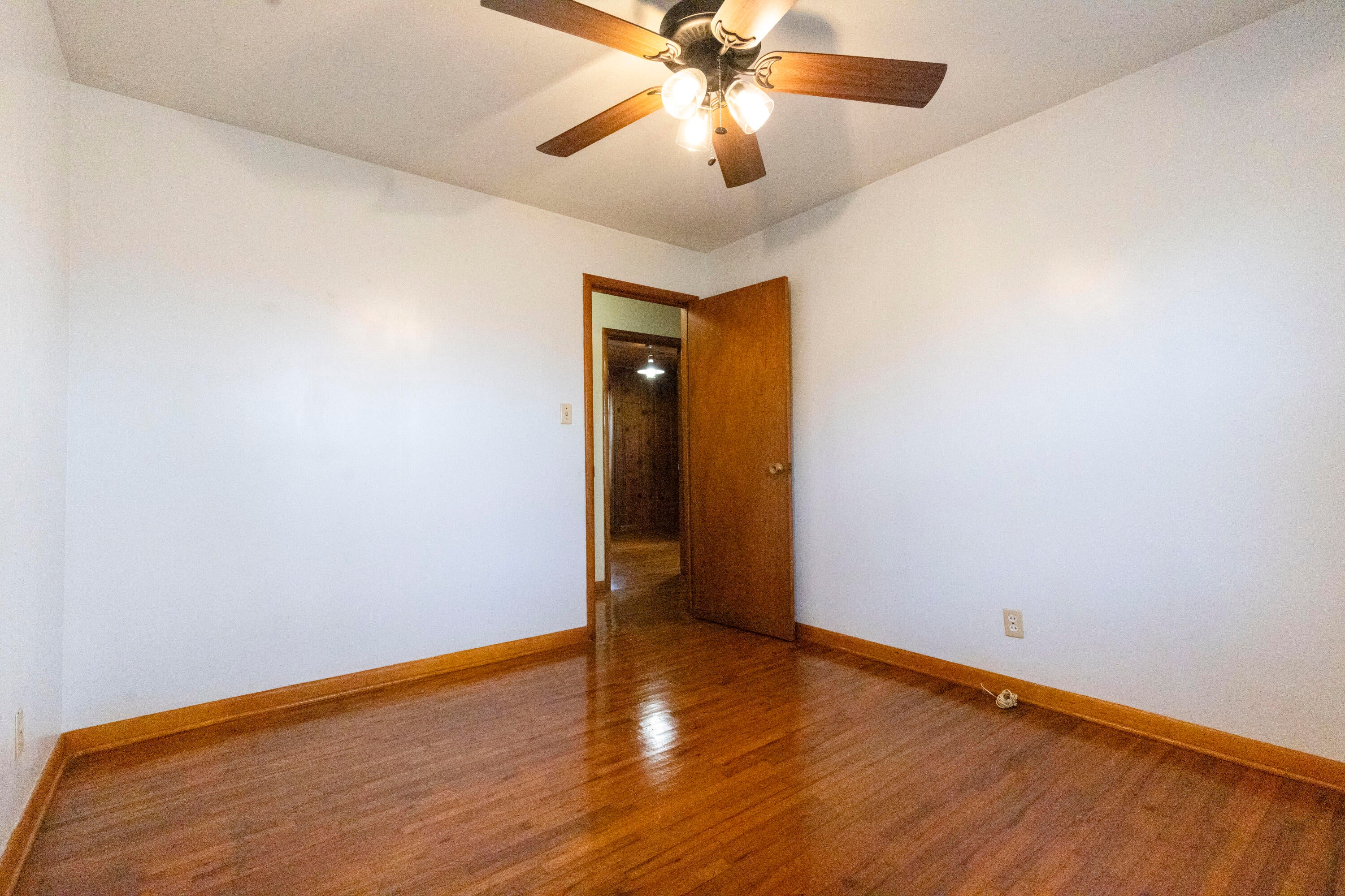 449478 East 290 Road Afton, OK 74331 - Photo 30 of 35 bed 2 door