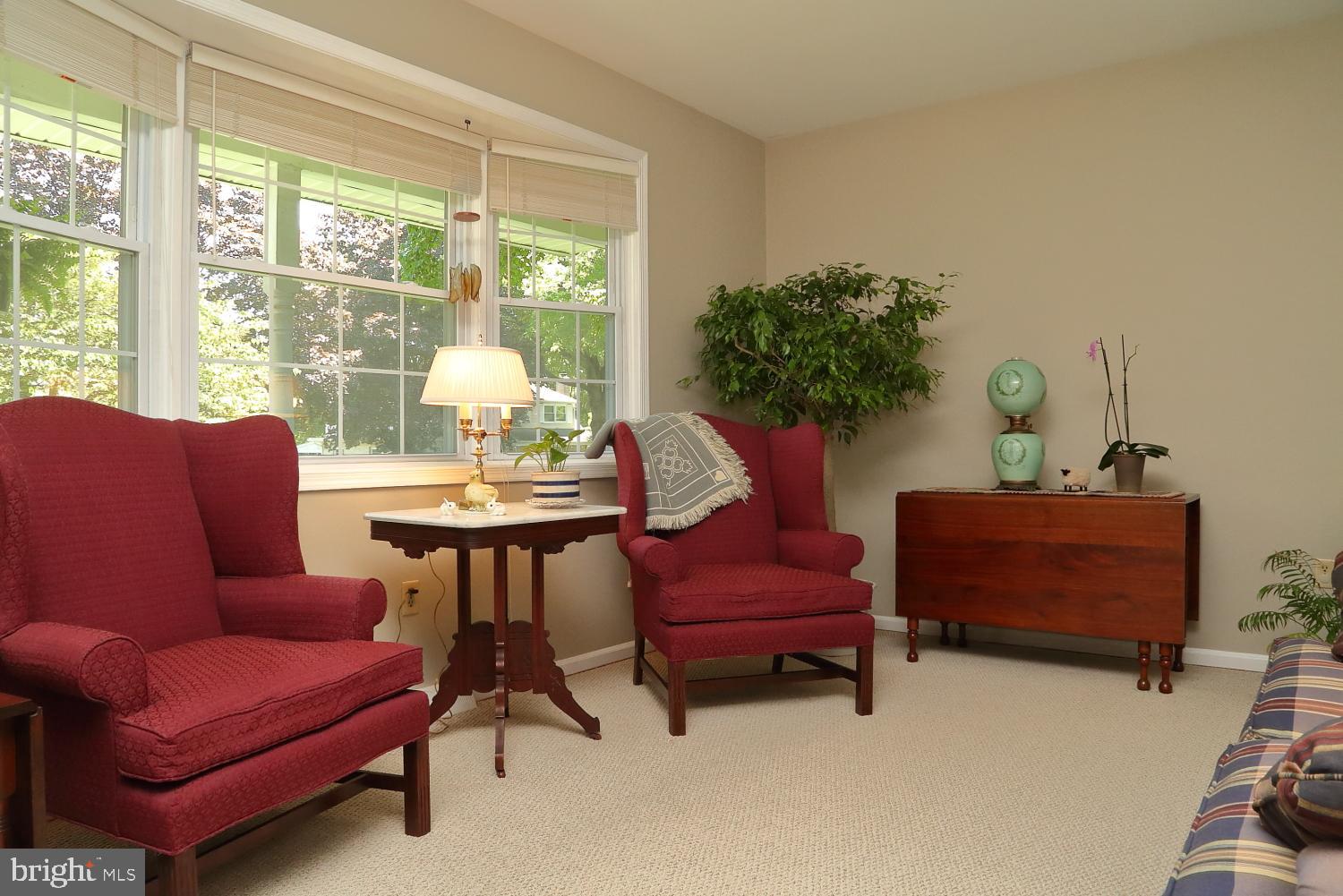 1144 Devonshire Road Lancaster, PA 17601 - Photo 2 of 24 Living Room