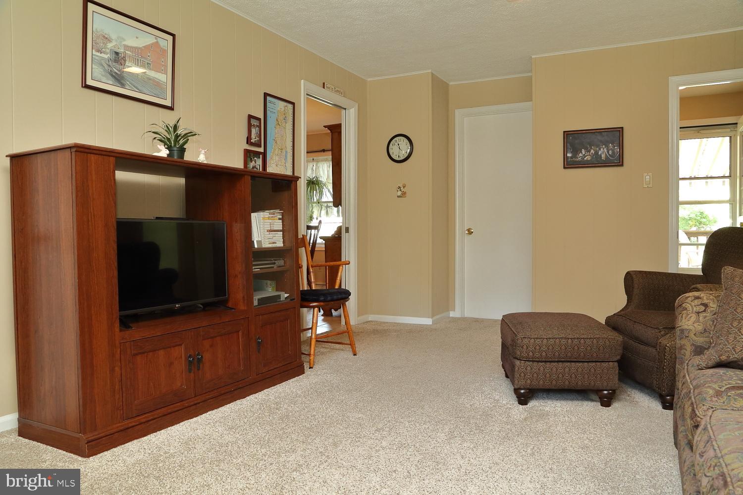 1144 Devonshire Road Lancaster, PA 17601 - Photo 9 of 24 Family Room