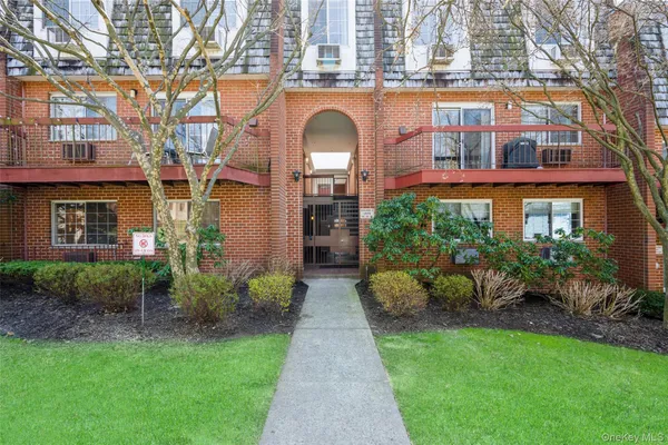$678,000 | 55 North Broadway, Unit 314, White Plains, NY 10601