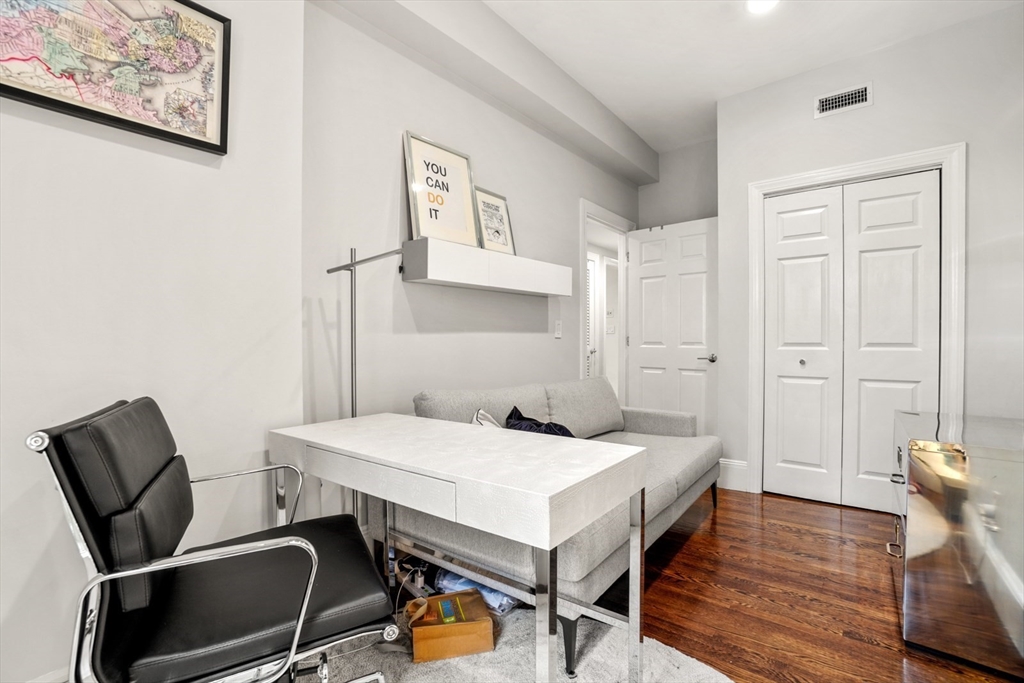 45 St Botolph Street, Unit 203 Boston, MA 02116 - Photo 13 of 17
