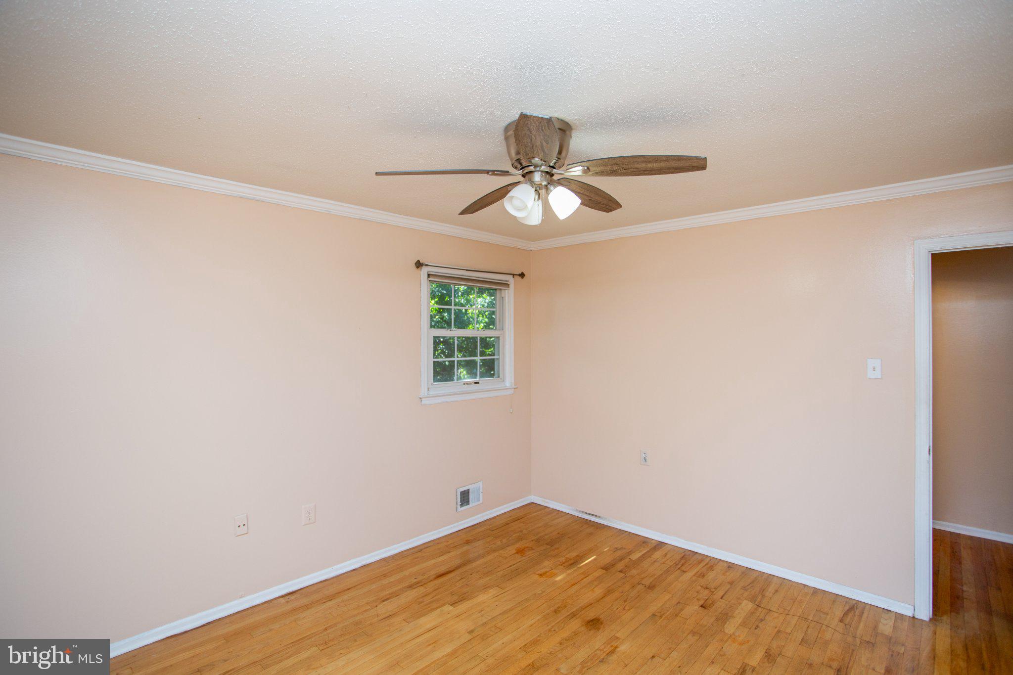 14 Woodmere Road North Brunswick, NJ 08902 - Photo 64 of 123 Gallery Image 64