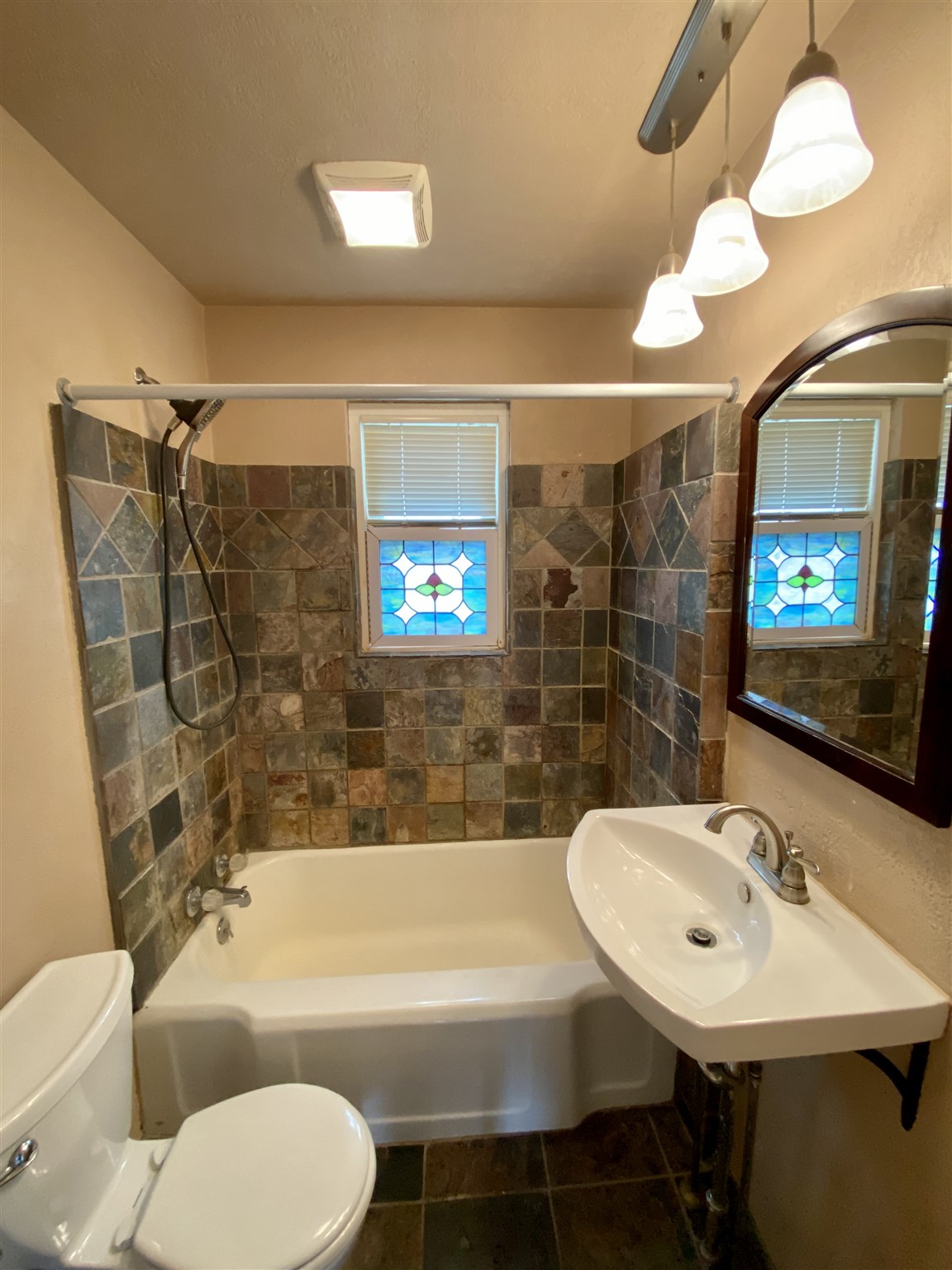 530 West 4th Street Rochester, IN 46975 - Photo 12 of 20