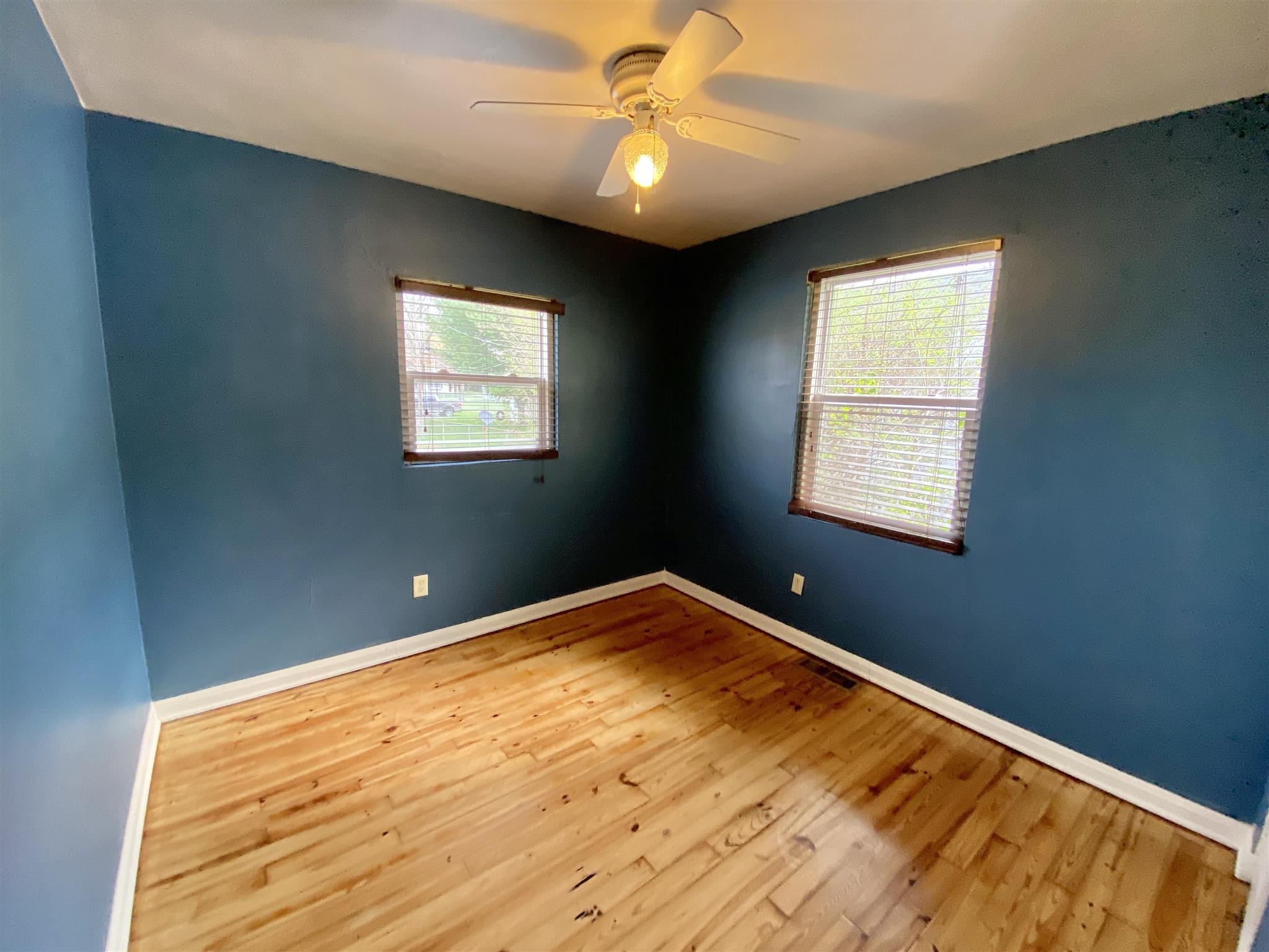 530 West 4th Street Rochester, IN 46975 - Photo 10 of 20