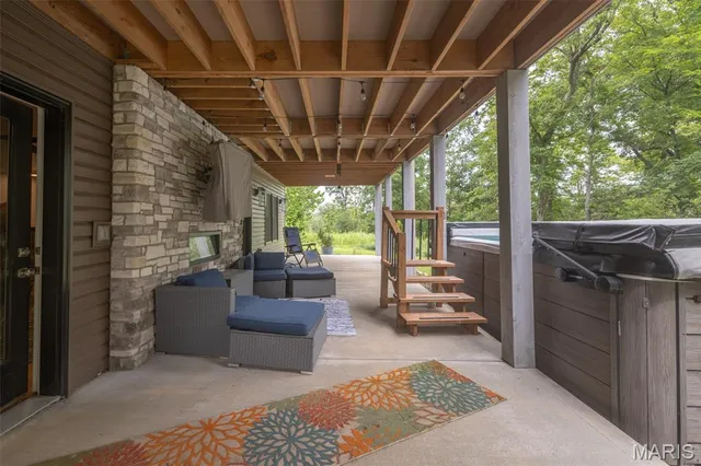 $1,190,000 | 2740 Tyrol View, Innsbrook, MO 63390