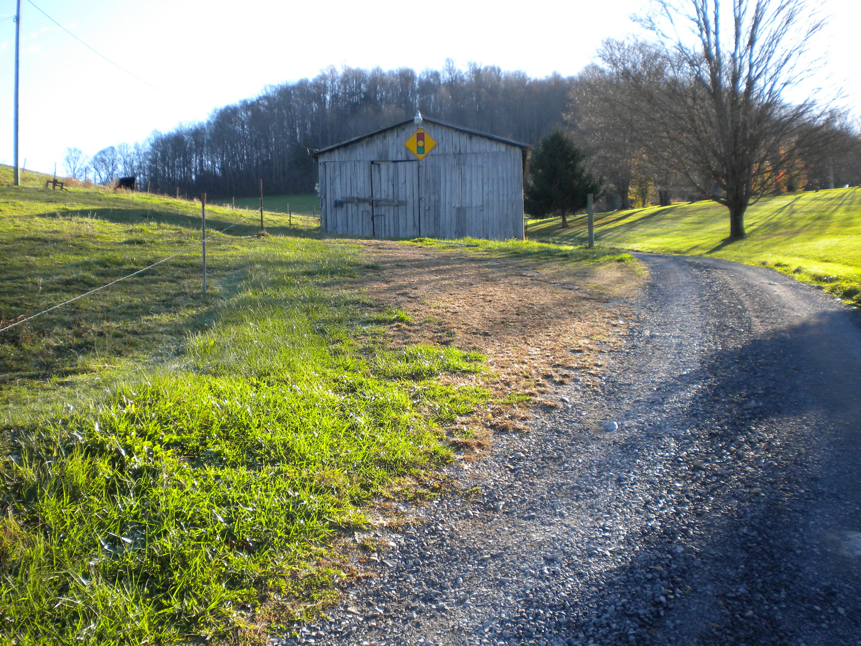 15471 Knights Bridge Road Abingdon, VA 24210 - Photo 7 of 22 main barn 1