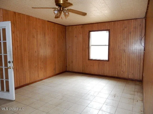 $100,000 | 75 L G Collins Road, State Line, MS 39362