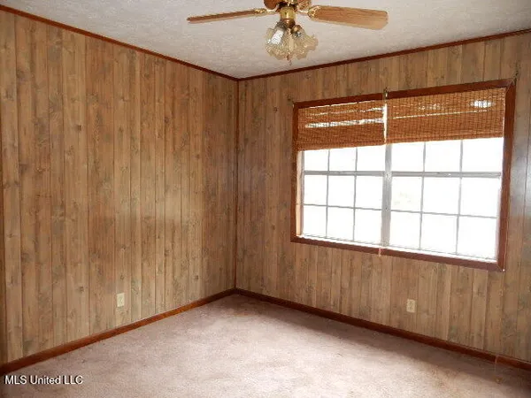 $80,000 | 75 L G Collins Road, State Line, MS 39362