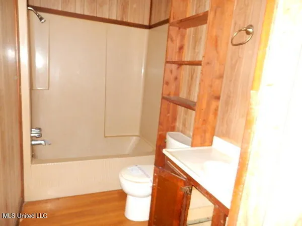 $80,000 | 75 L G Collins Road, State Line, MS 39362