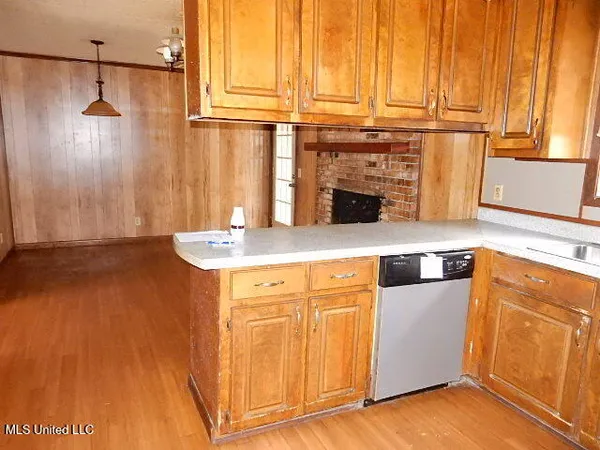 $80,000 | 75 L G Collins Road, State Line, MS 39362