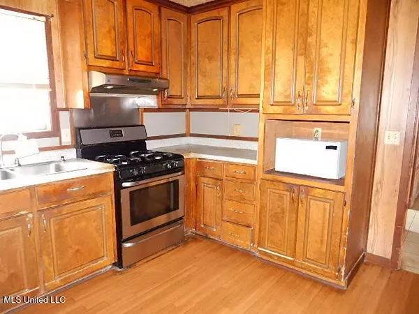 $80,000 | 75 L G Collins Road, State Line, MS 39362