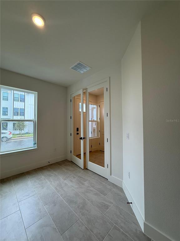 15051 Groveside Road Winter Garden, FL 34787 - Photo 4 of 41 Gallery Image 4