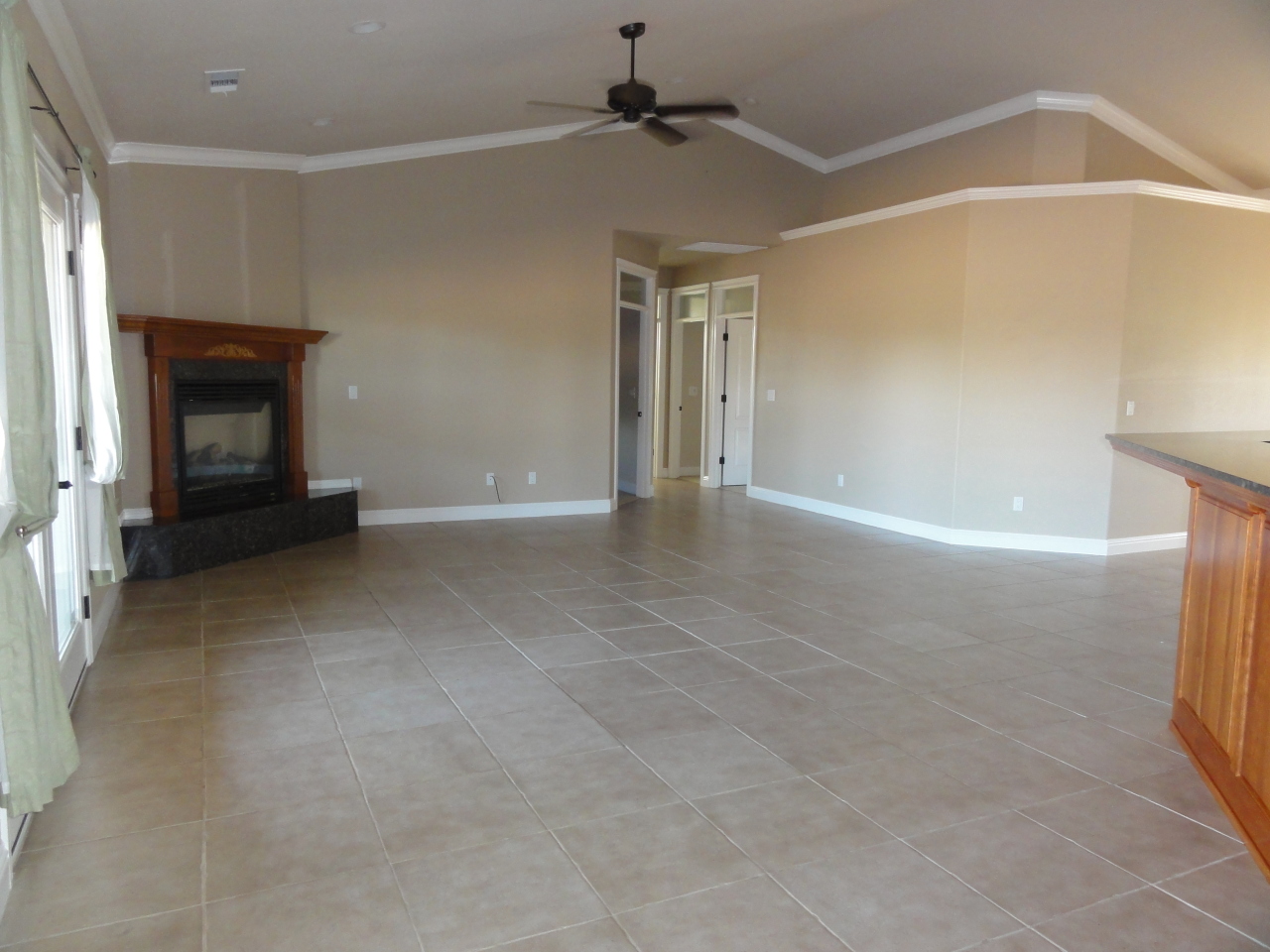 5555 Monte Vista Road Anderson, CA 96007 - Photo 6 of 19 Great Room