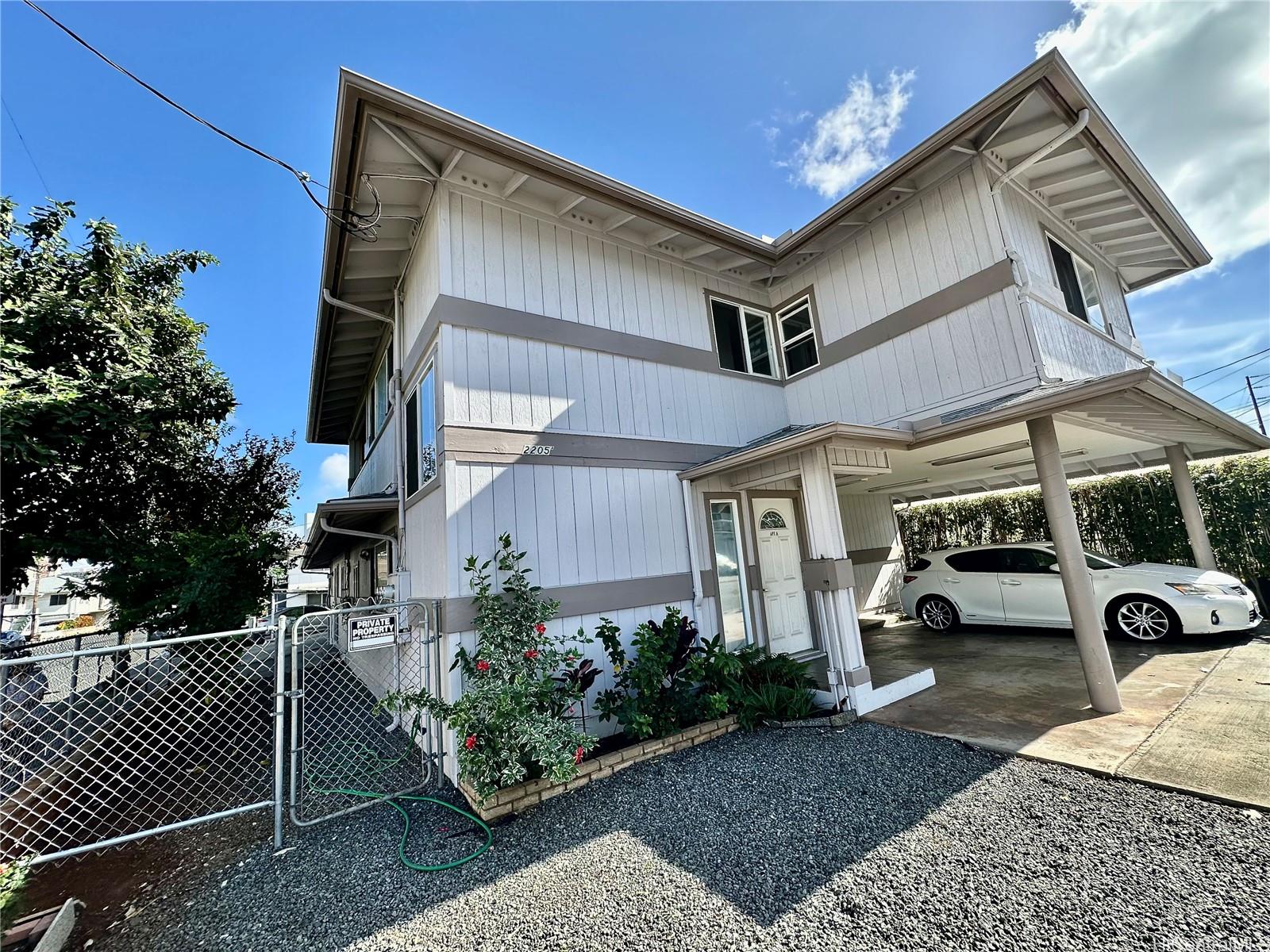 2205 Fern Street Honolulu, HI 96826 - Photo 2 of 13 a view of parking