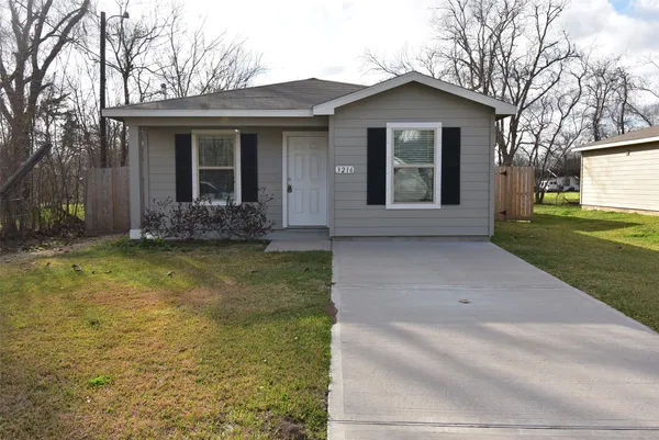 $129,999 | 3216 Moore Avenue, Bay City, TX 77414