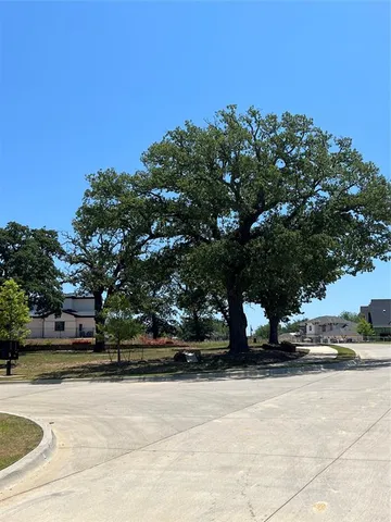 $395,000 | 1725 Oakbrook Drive, Keller, TX 76262