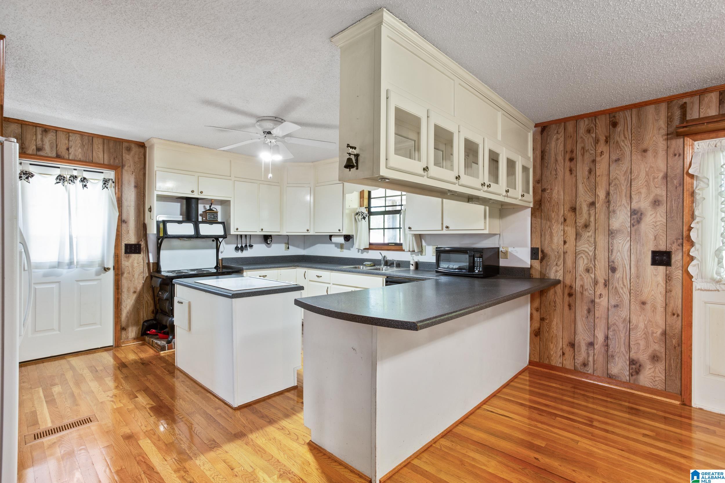 524 Coosa Island Road Cropwell, AL 35054 - Photo 11 of 39