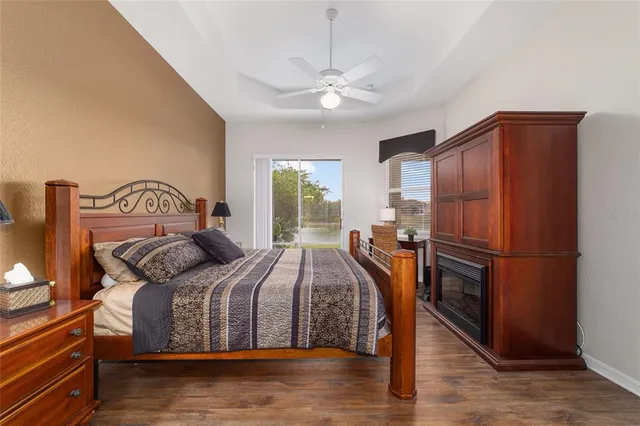 $318,900 | 10161 Mainsail Drive, Oxford, FL 34484