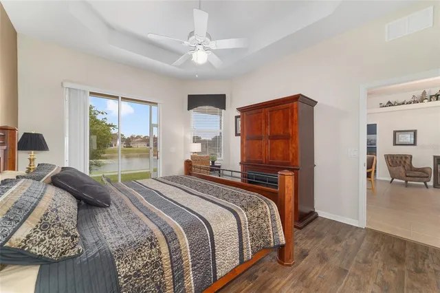 $318,900 | 10161 Mainsail Drive, Oxford, FL 34484