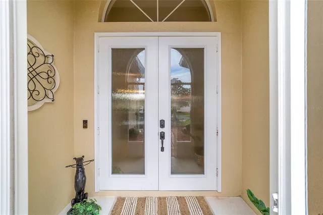 $318,900 | 10161 Mainsail Drive, Oxford, FL 34484