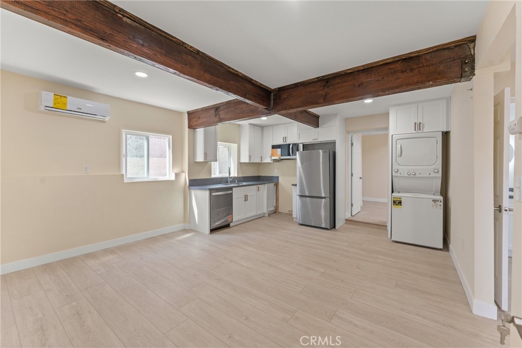 2789 Fairmount Boulevard Riverside, CA 92501 - Photo 5 of 60