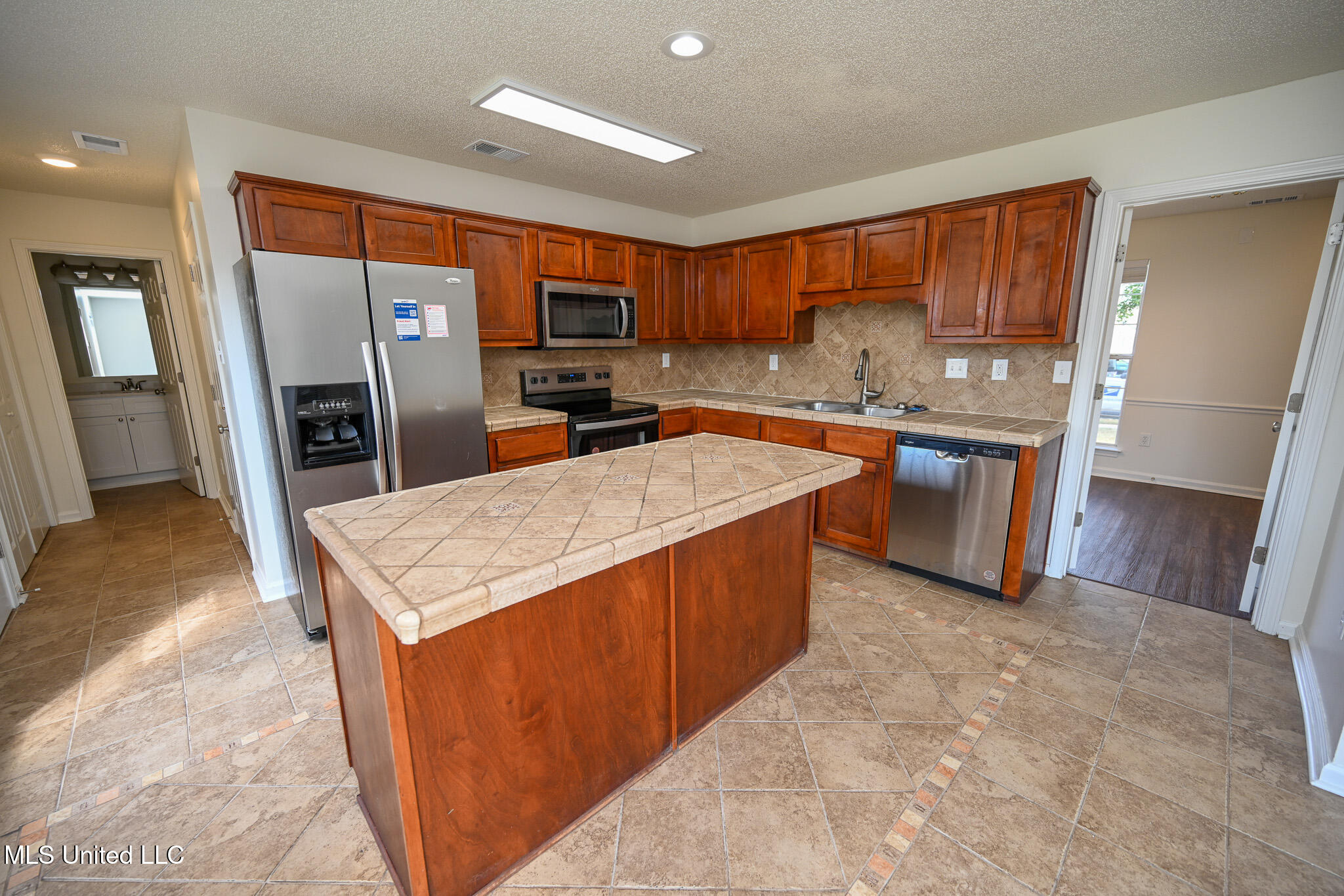 2801 Rutherford Drive Southaven, MS 38672 - Photo 7 of 29 DSC_5822