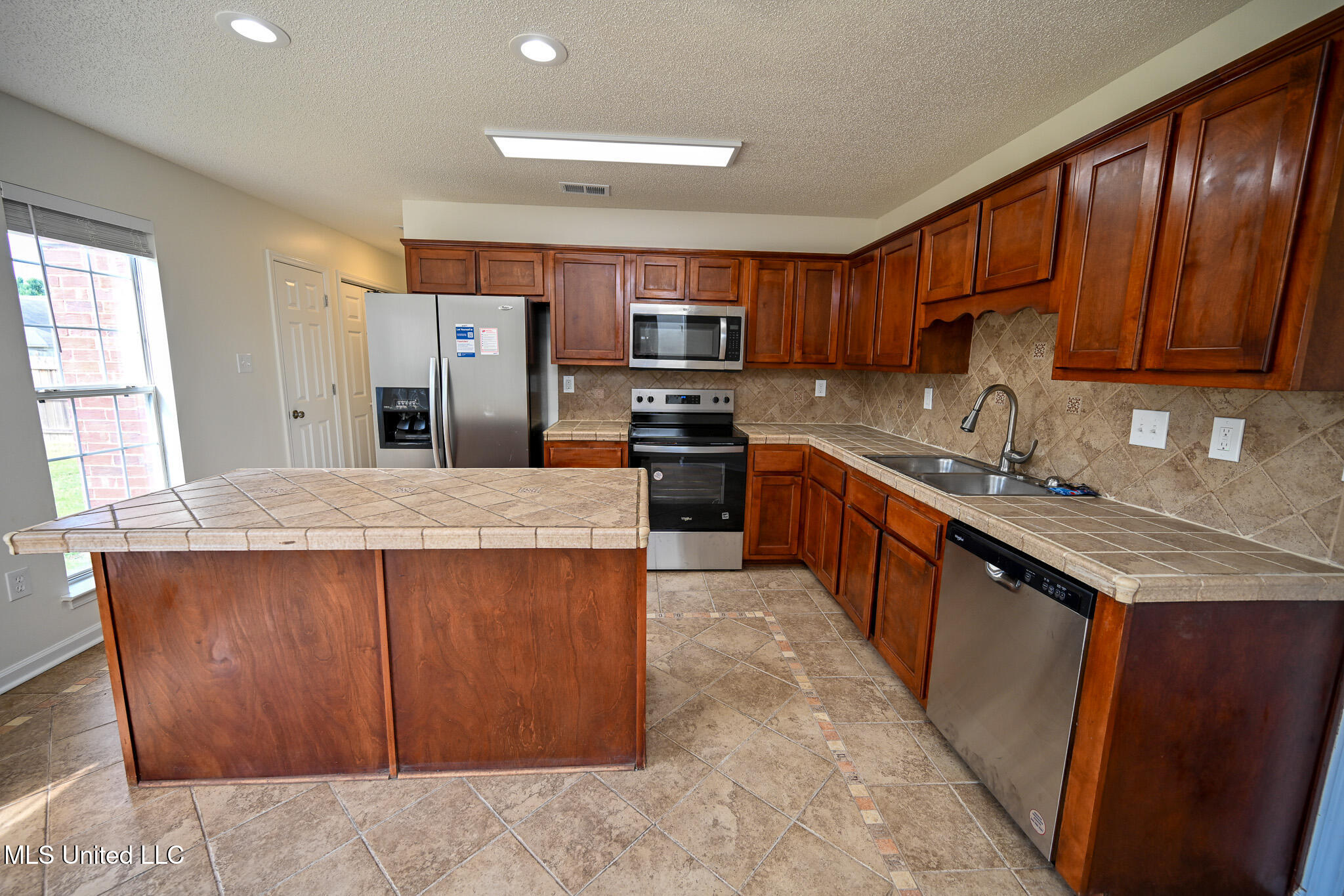 2801 Rutherford Drive Southaven, MS 38672 - Photo 8 of 29 DSC_5823