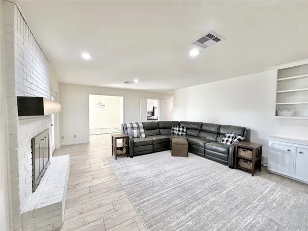 $379,900 | 14403 Muirfield Lane, Houston, TX 77095