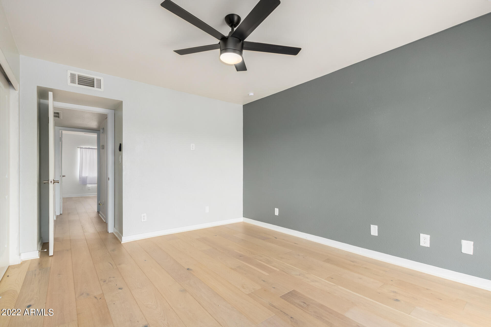 4221 East Almeria Road, Unit 6 Phoenix, AZ 85008 - Photo 23 of 28 24-Almeria