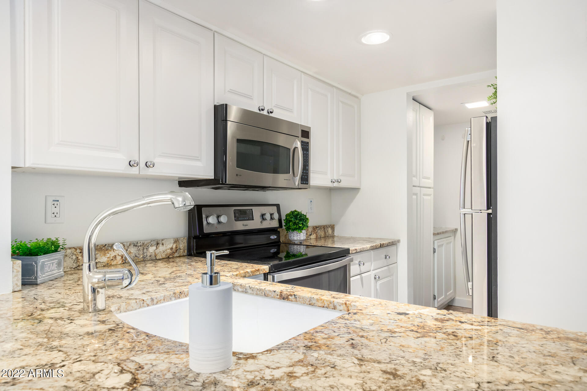 4221 East Almeria Road, Unit 6 Phoenix, AZ 85008 - Photo 10 of 28 11-Almeria