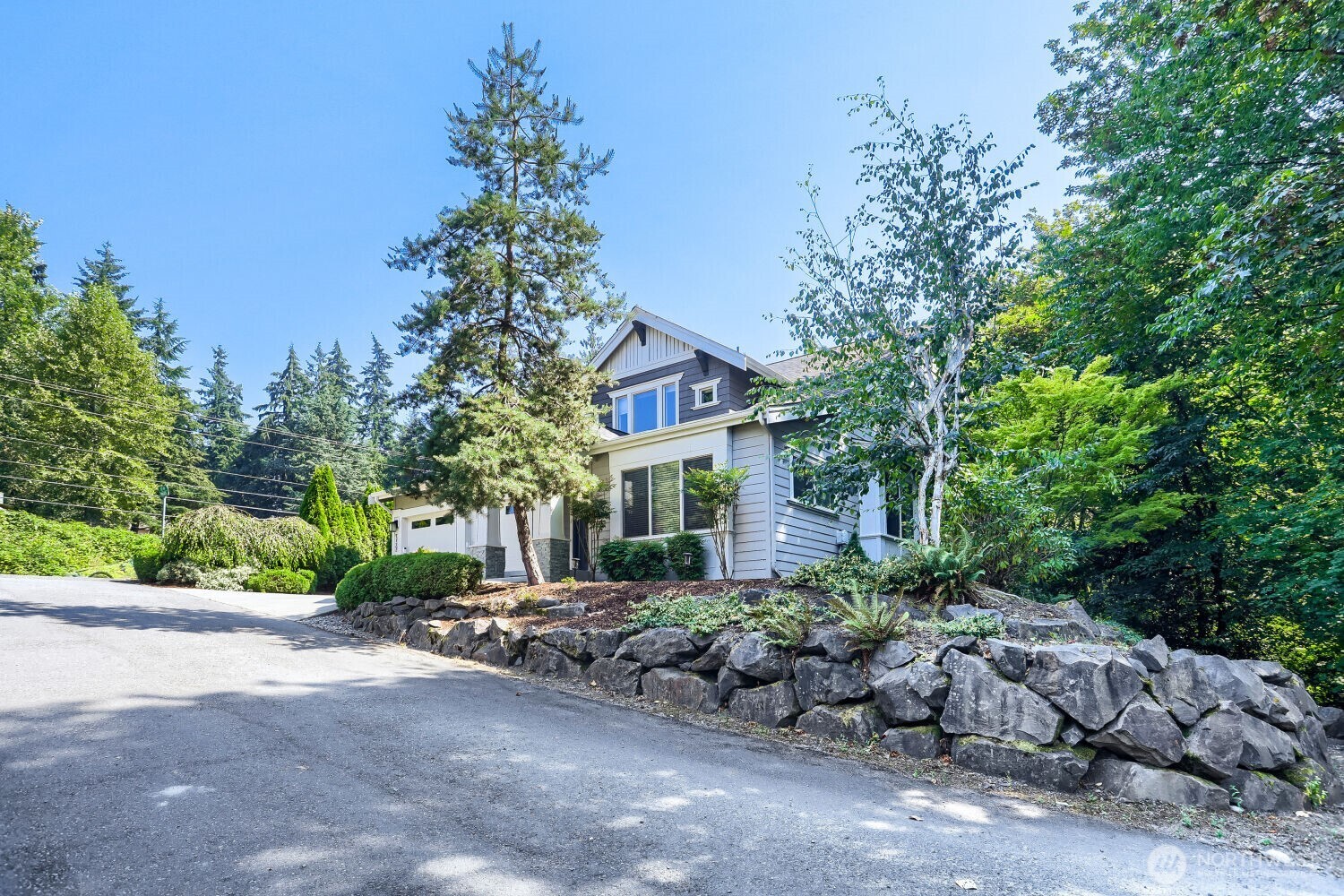 1727 Nile Avenue Northeast Renton, WA 98059 - Photo 2 of 34 Gallery Image 2