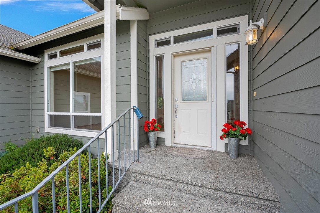 3916 Ruston Way Bellingham, WA 98226 - Photo 2 of 24 Gallery Image 2