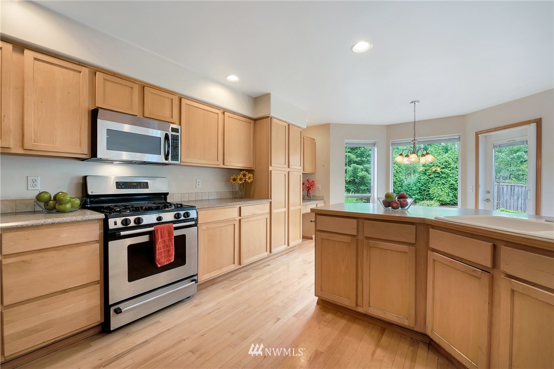 3916 Ruston Way Bellingham, WA 98226 - Photo 13 of 24 Gallery Image 13