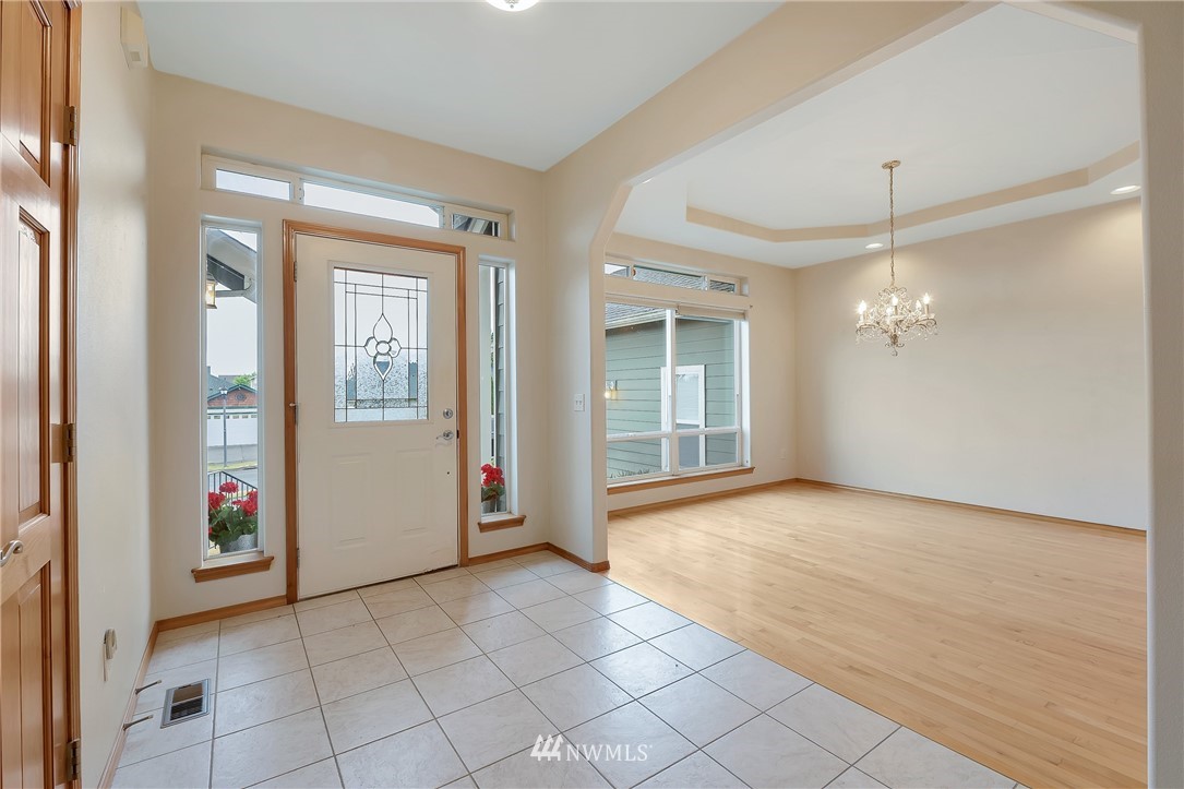 3916 Ruston Way Bellingham, WA 98226 - Photo 3 of 24 Gallery Image 3