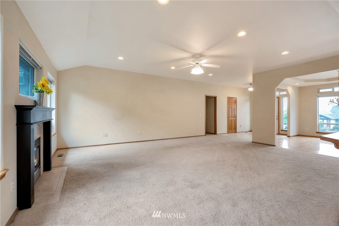 3916 Ruston Way Bellingham, WA 98226 - Photo 7 of 24 Gallery Image 7
