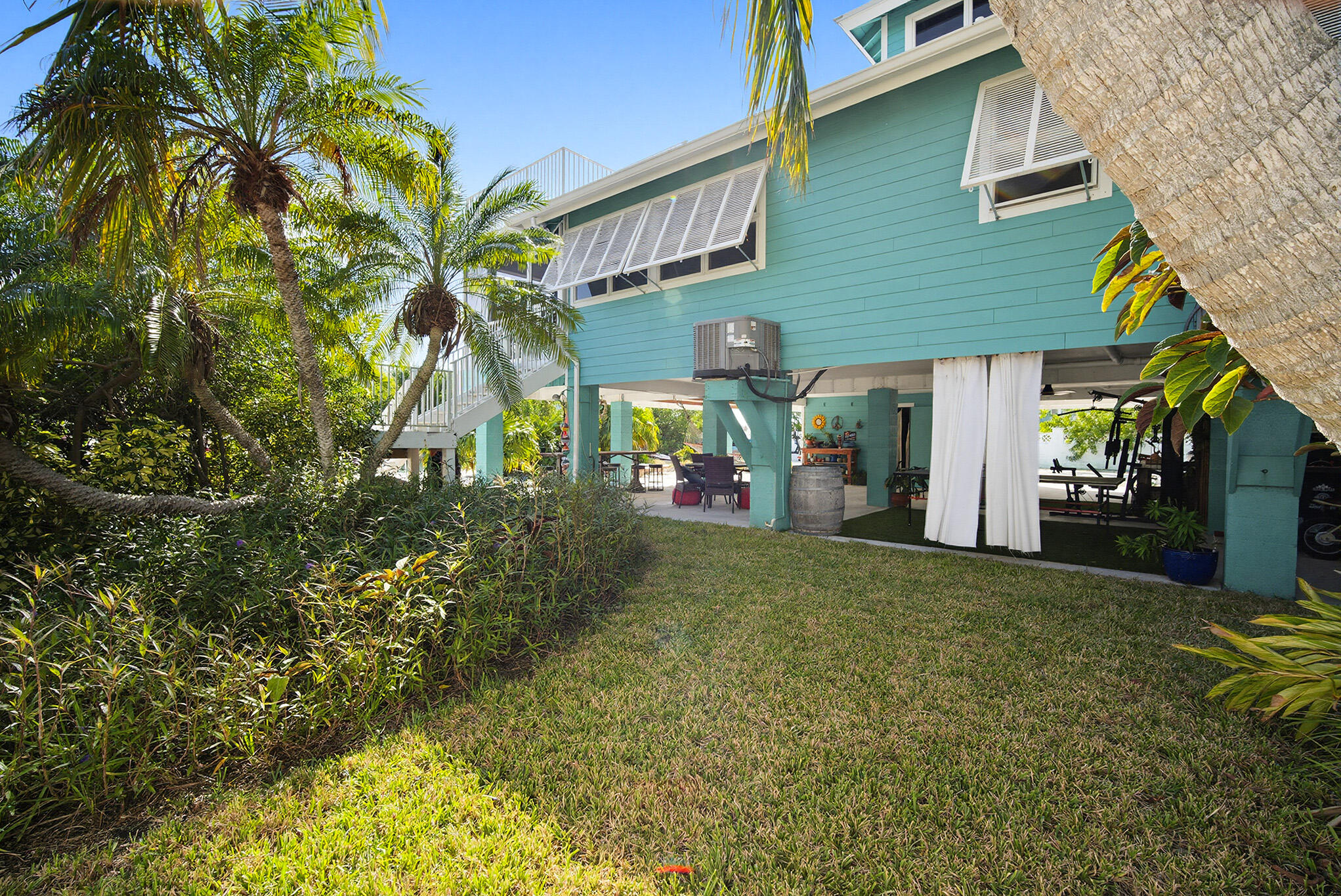 16640 Cypress Road Sugarloaf, FL 33042 - Photo 22 of 86 Side