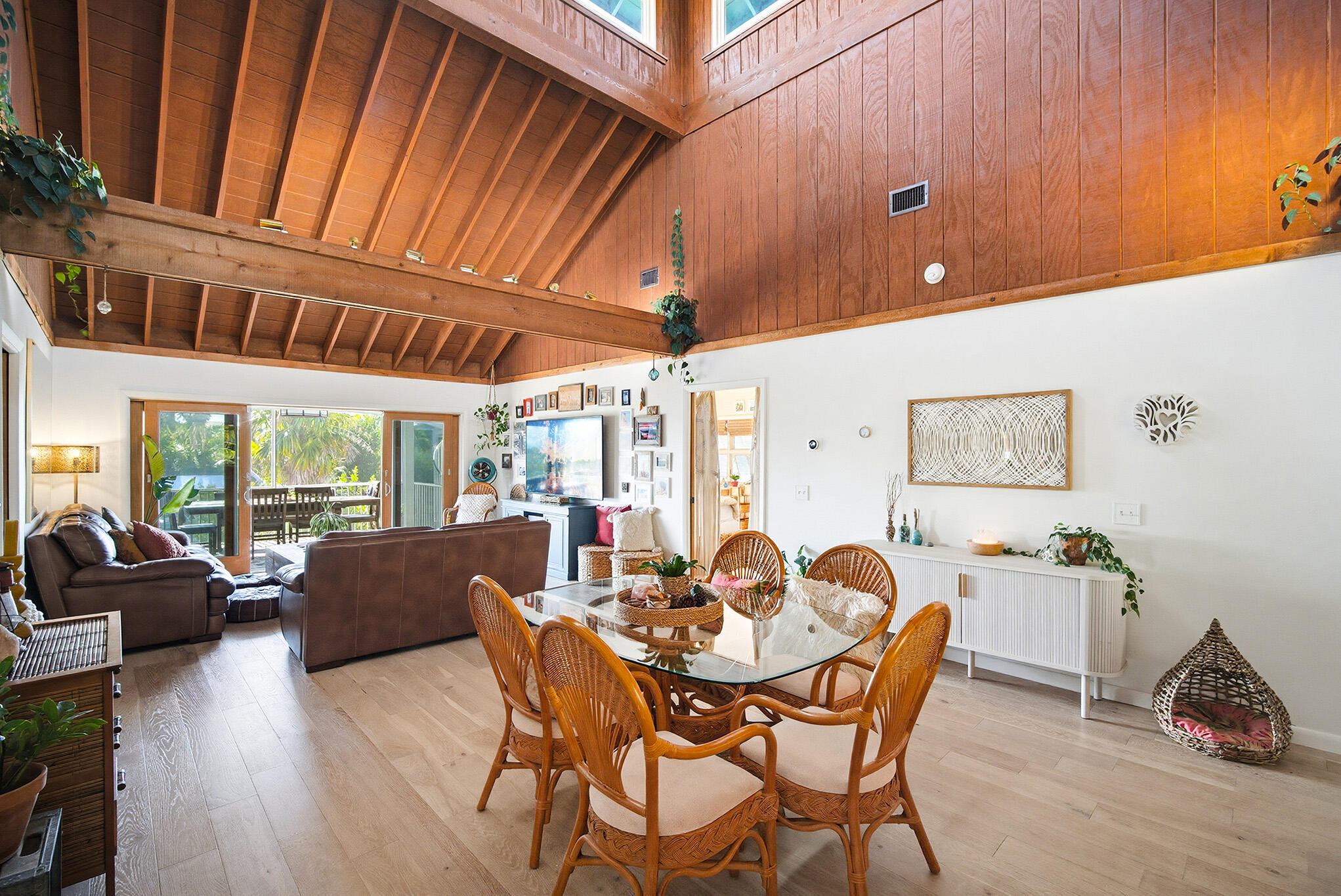 16640 Cypress Road Sugarloaf, FL 33042 - Photo 34 of 86 Living and dining