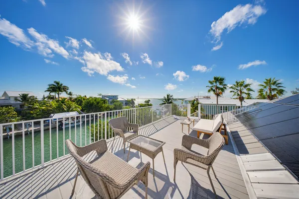 $1,695,000 | 16640 Cypress Road, Sugarloaf, FL 33042