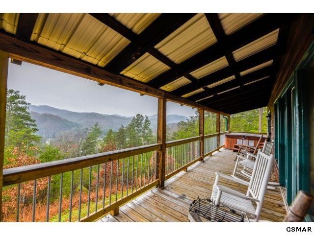 2148 Little Valley Road, Unit 11 Pigeon Forge, TN 37862 - Photo 25 of 33