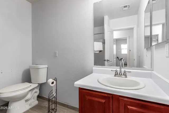 a close up of a bathtub curtain