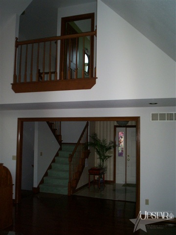 300 Morningstar Road Auburn, IN 46706 - Photo 4 of 29 Gallery Image 4