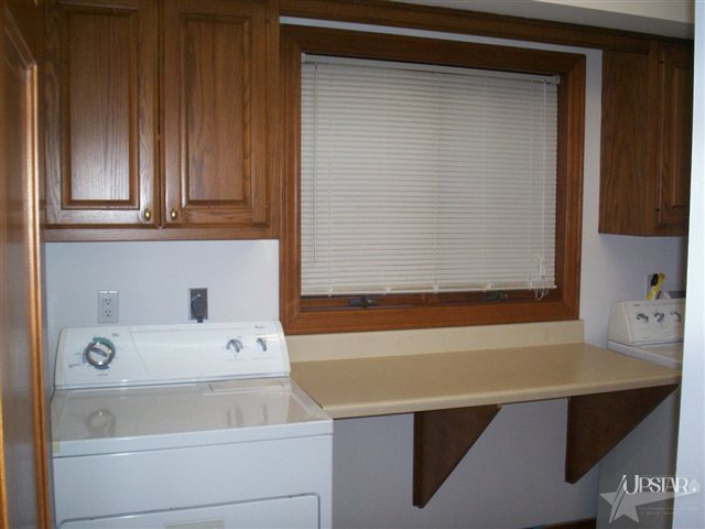 300 Morningstar Road Auburn, IN 46706 - Photo 10 of 29 Gallery Image 10