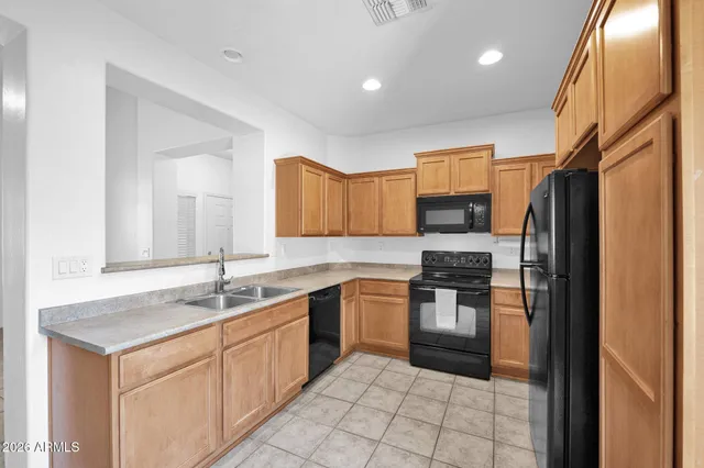 $1,895 | 3708 West Vivian Court, Phoenix, AZ 85086